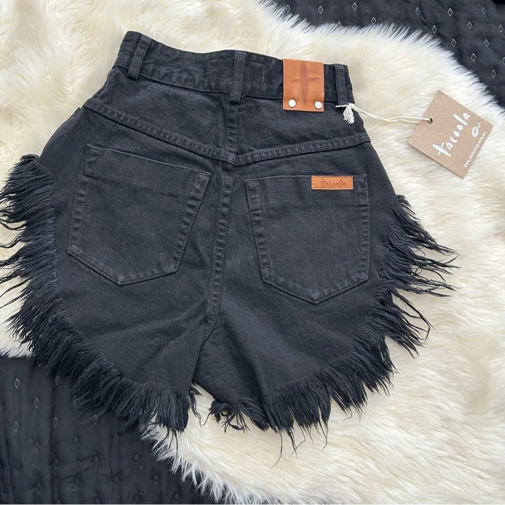 Tacoola Honey Shorts